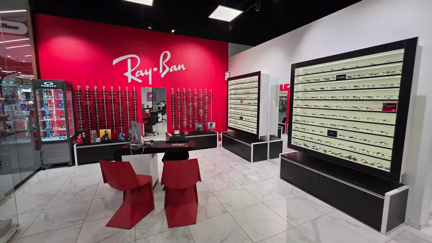salle de vente du magasin dominati opticien au pian médoc
